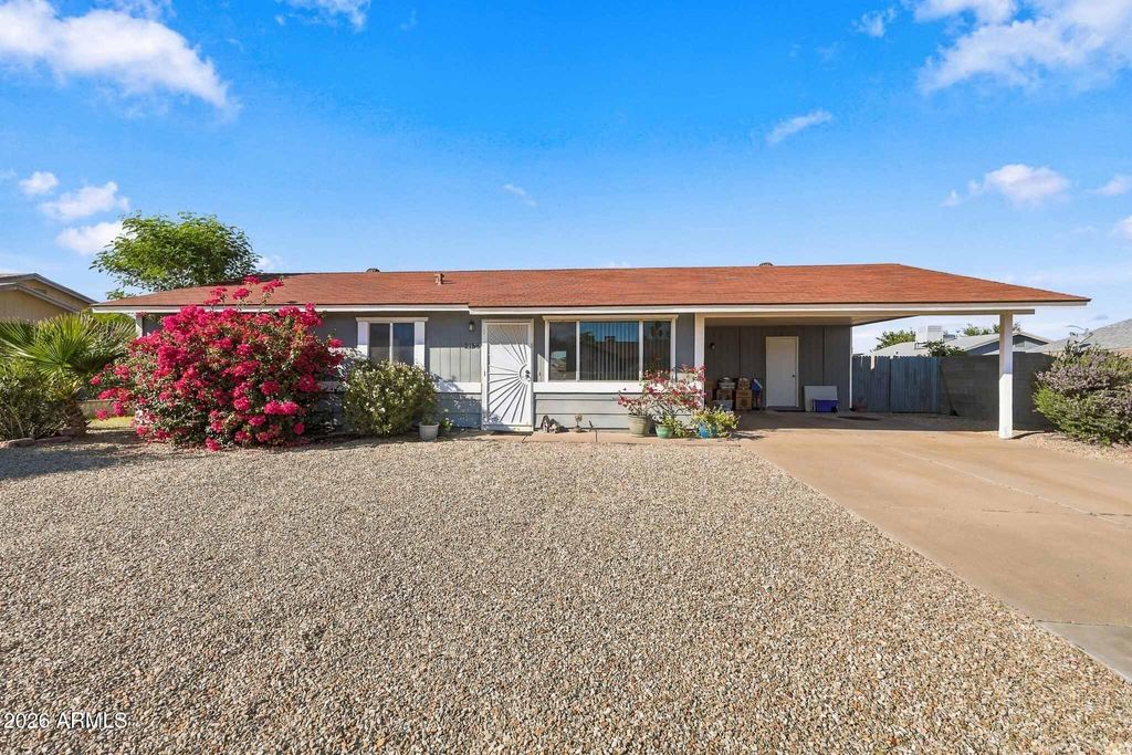 2158 E CLAIRE Drive, Phoenix, AZ 85022