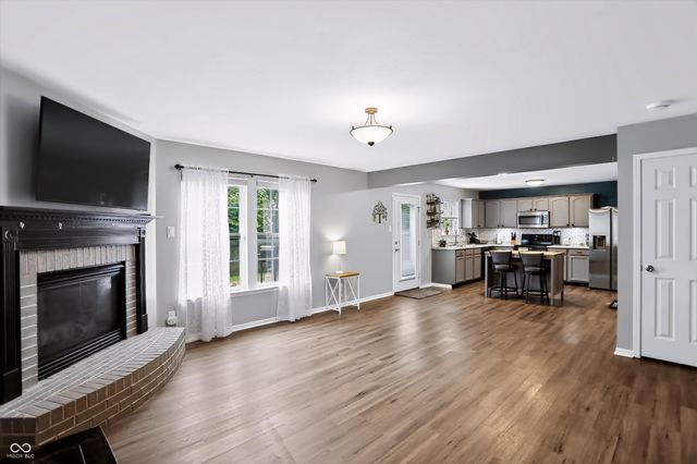 8394 S Shady Trail Drive, Pendleton, IN 46064