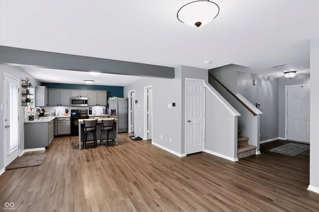 8394 S Shady Trail Drive, Pendleton, IN 46064