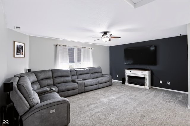 8394 S Shady Trail Drive, Pendleton, IN 46064