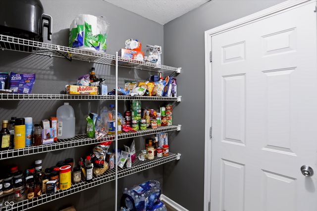 8394 S Shady Trail Drive, Pendleton, IN 46064