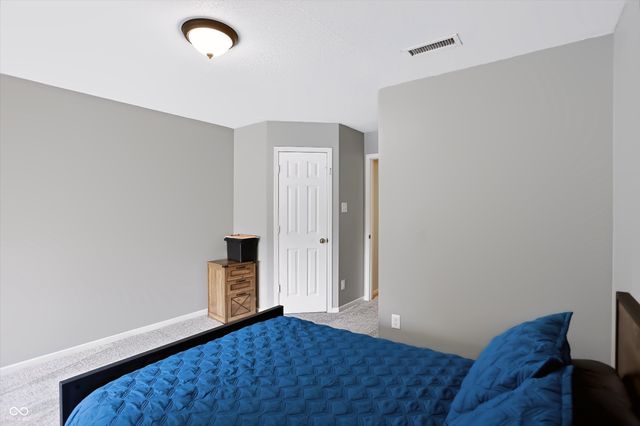 8394 S Shady Trail Drive, Pendleton, IN 46064