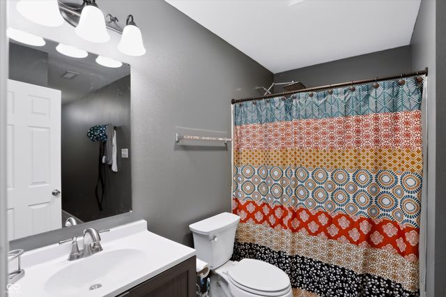 8394 S Shady Trail Drive, Pendleton, IN 46064