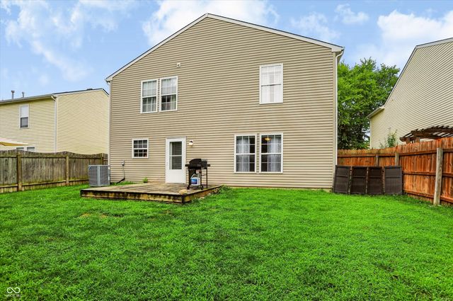 8394 S Shady Trail Drive, Pendleton, IN 46064
