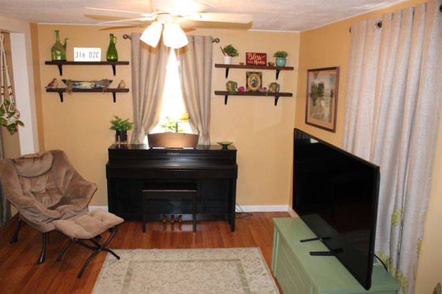 504 W Ellsworth Ave., Salina, KS 67401