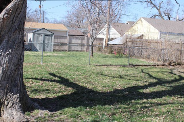 504 W Ellsworth Ave., Salina, KS 67401