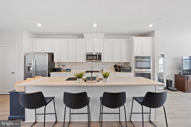 23459 SUGAR PINE LN, California, MD 20619