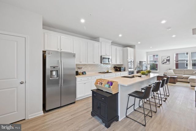 23459 SUGAR PINE LN, California, MD 20619