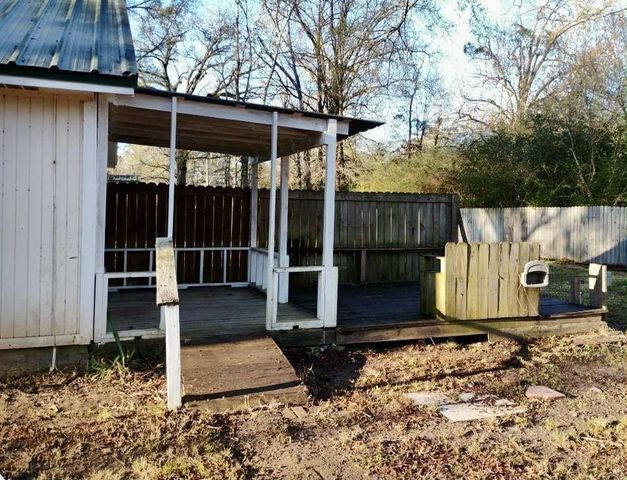 211 Bobwhite Lane, Livingston, TX 77351