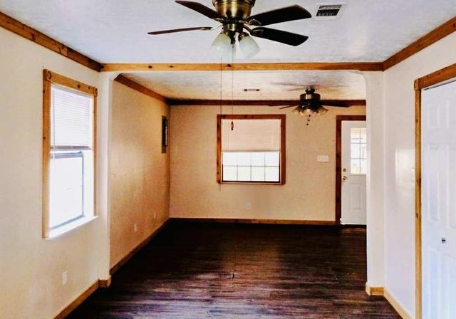 211 Bobwhite Lane, Livingston, TX 77351