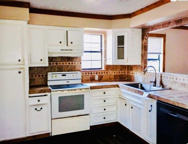 211 Bobwhite Lane, Livingston, TX 77351