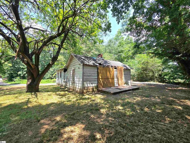 111 Cline Street, Taylors, SC 29687