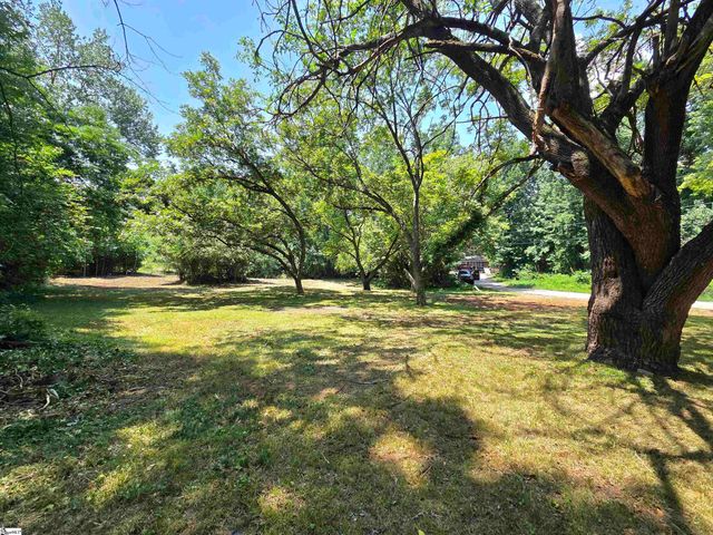 111 Cline Street, Taylors, SC 29687