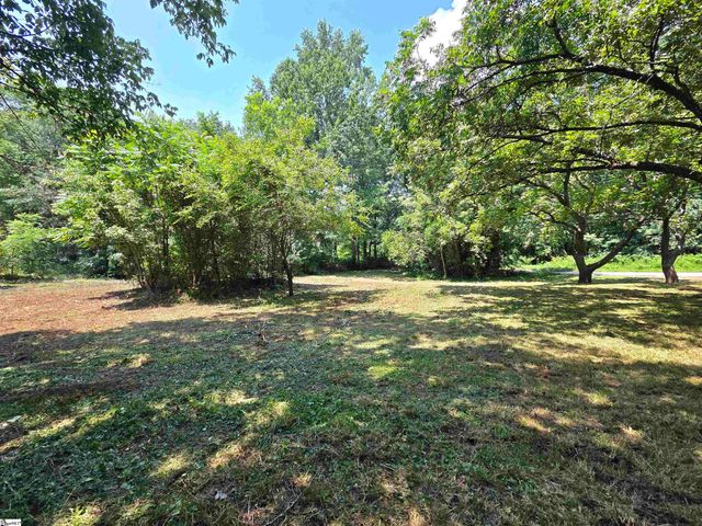 111 Cline Street, Taylors, SC 29687