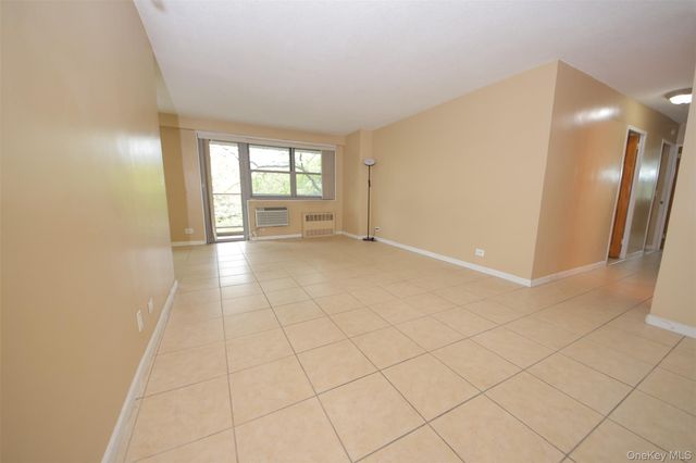 3410 De Reimer Avenue 3C, Bronx, NY 10475