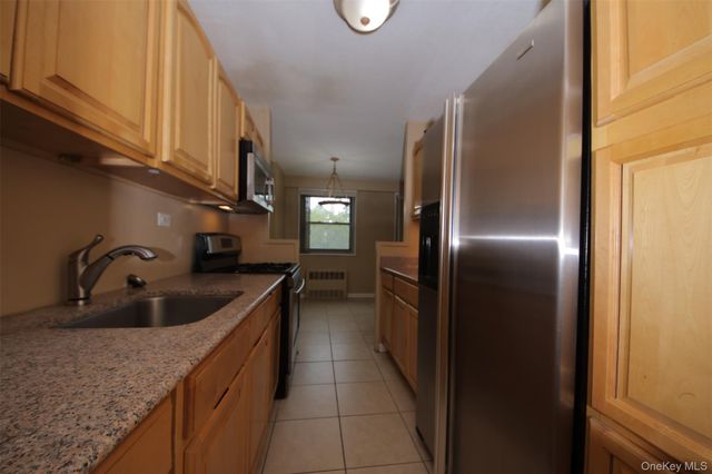 3410 De Reimer Avenue 3C, Bronx, NY 10475