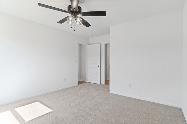 8025 Chesapeake Trail, Bauxite, AR 72011