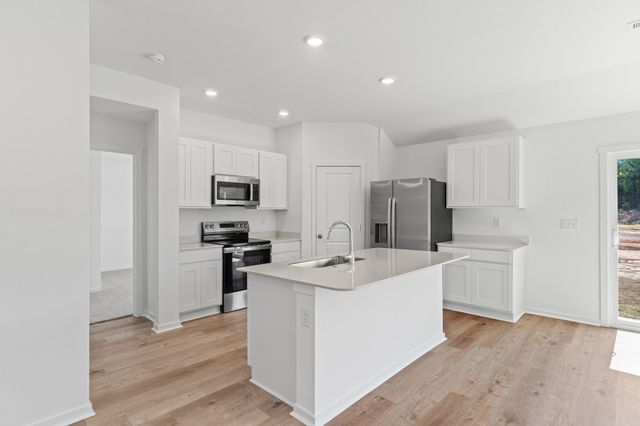 8025 Chesapeake Trail, Bauxite, AR 72011
