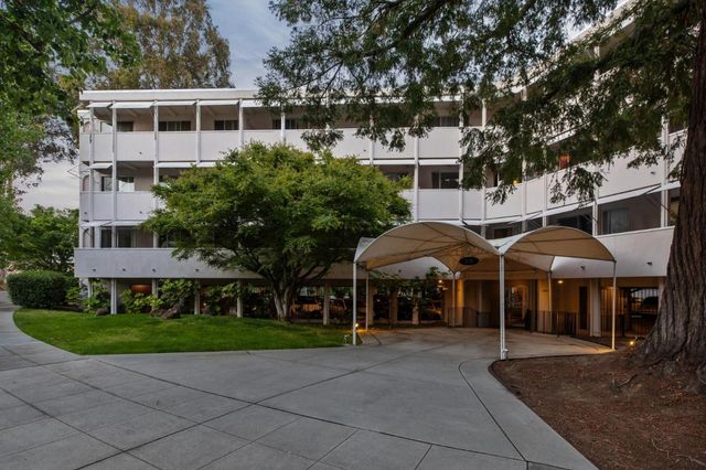 1515 Arc Way 305, Burlingame, CA 94010
