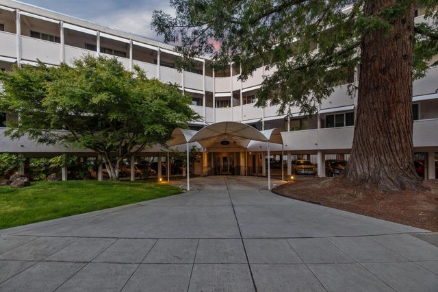 1515 Arc Way 305, Burlingame, CA 94010