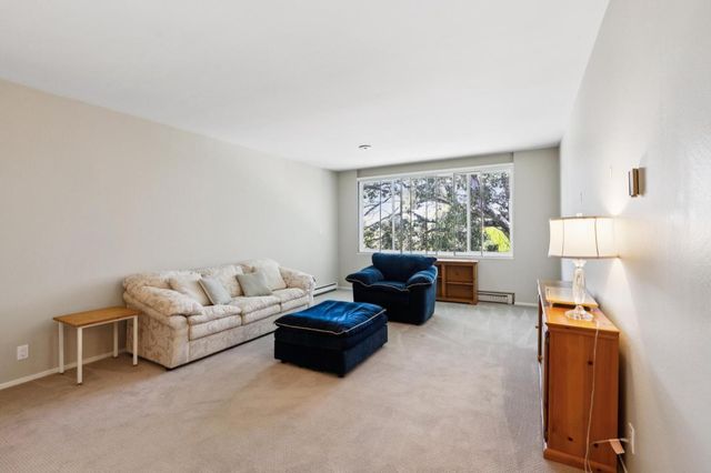 1515 Arc Way 305, Burlingame, CA 94010