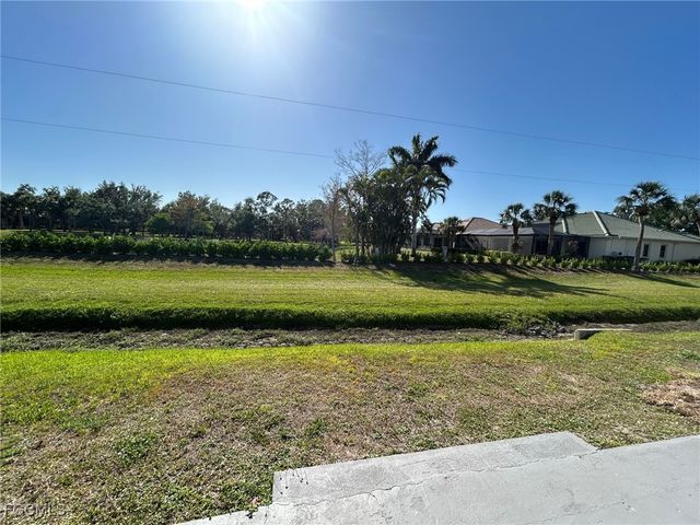 16270 Lapwing LN, Fort Myers, FL 33908
