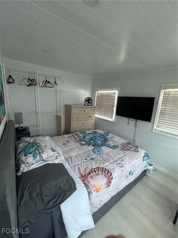 16270 Lapwing LN, Fort Myers, FL 33908