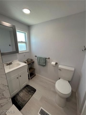 16270 Lapwing LN, Fort Myers, FL 33908