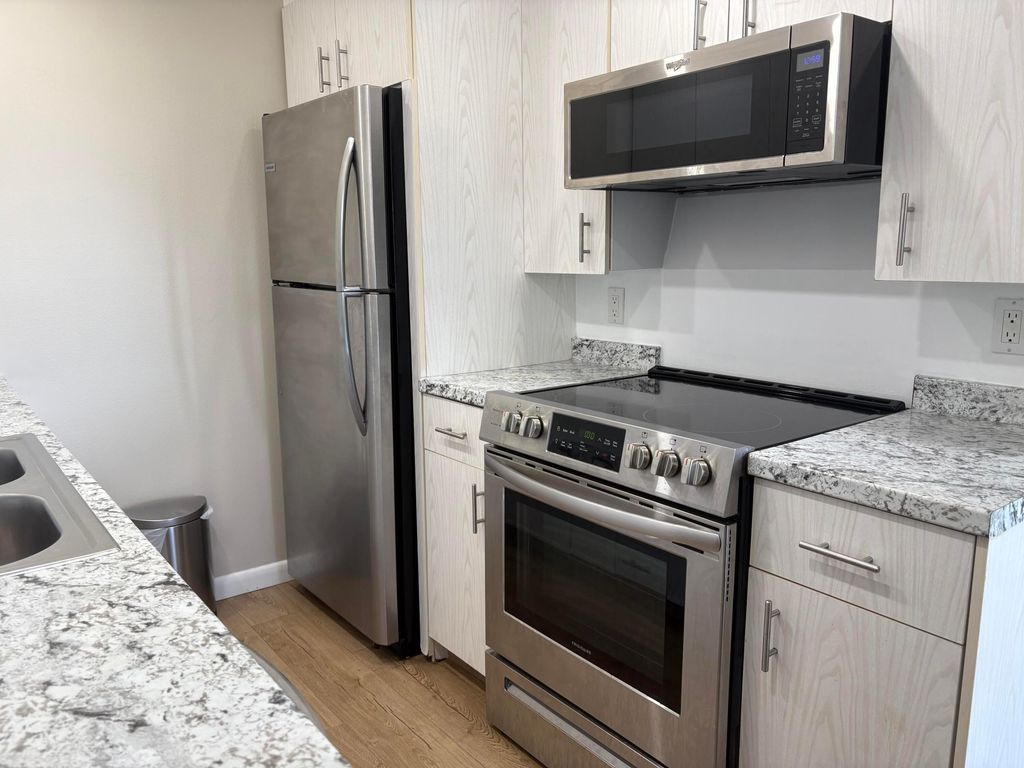 3082 Cornwall E, Boca Raton, FL 33434