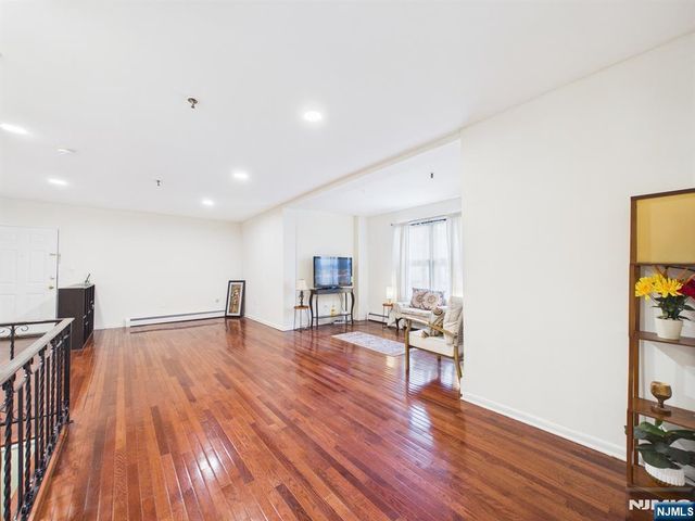 4905 Park Avenue 1C, Union City, NJ 07087
