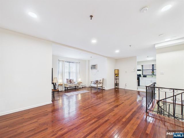 4905 Park Avenue 1C, Union City, NJ 07087