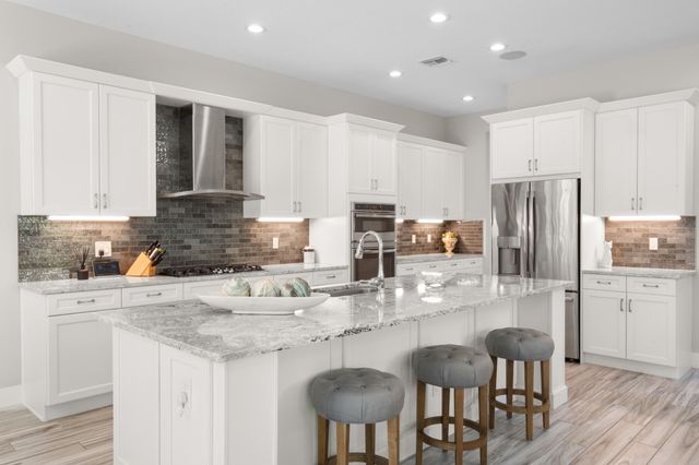 2093 Dickens Terrace, Palm Beach Gardens, FL 33418