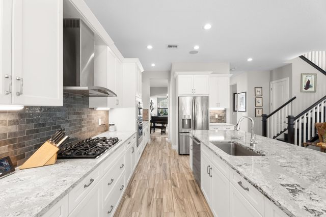 2093 Dickens Terrace, Palm Beach Gardens, FL 33418