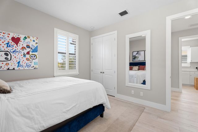 2093 Dickens Terrace, Palm Beach Gardens, FL 33418