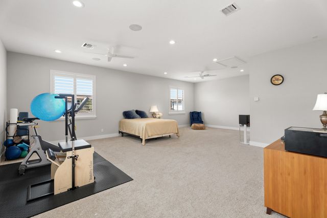 2093 Dickens Terrace, Palm Beach Gardens, FL 33418