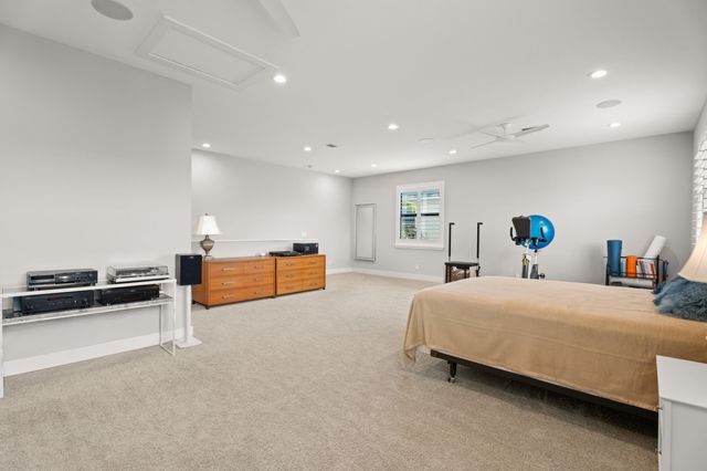 2093 Dickens Terrace, Palm Beach Gardens, FL 33418