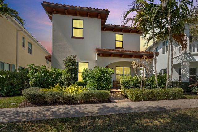 2093 Dickens Terrace, Palm Beach Gardens, FL 33418