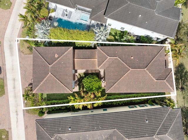 2093 Dickens Terrace, Palm Beach Gardens, FL 33418