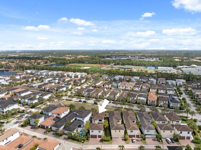 2093 Dickens Terrace, Palm Beach Gardens, FL 33418