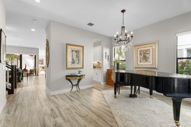 2093 Dickens Terrace, Palm Beach Gardens, FL 33418