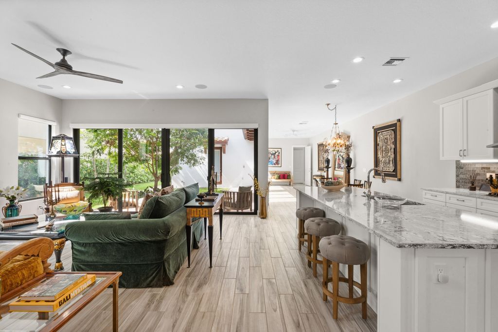 2093 Dickens Terrace, Palm Beach Gardens, FL 33418