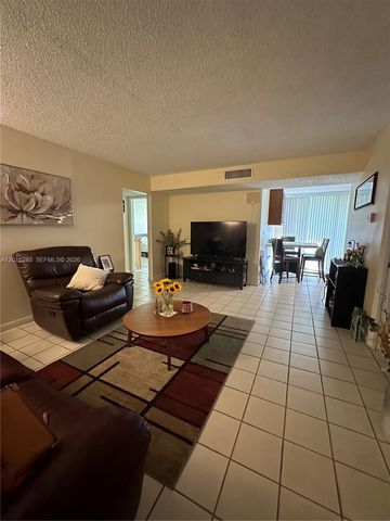 8025 SW 107th Ave 111, Miami, FL 33173