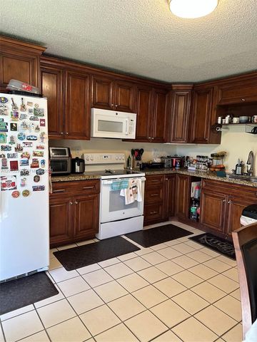 8025 SW 107th Ave 111, Miami, FL 33173