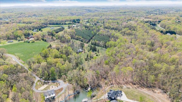 1401 Merriman Way RD, Moneta, VA 24121