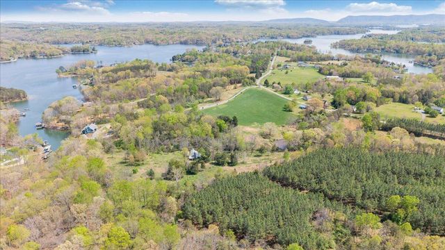 1401 Merriman Way RD, Moneta, VA 24121