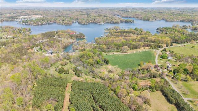 1401 Merriman Way RD, Moneta, VA 24121