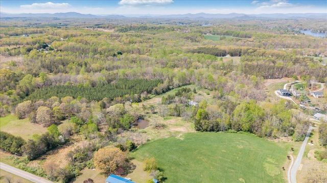 1401 Merriman Way RD, Moneta, VA 24121