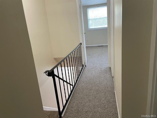 95 Hill Court, Calverton, NY 11933