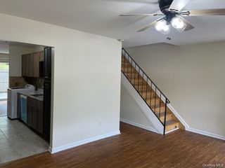 95 Hill Court, Calverton, NY 11933