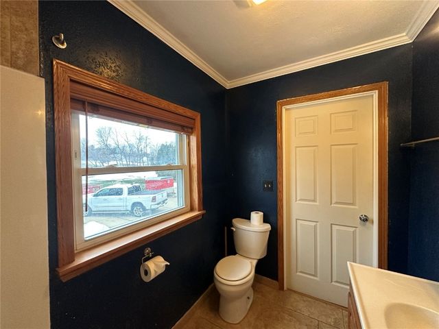 259 27th Avenue SW, Cedar Rapids, IA 52404